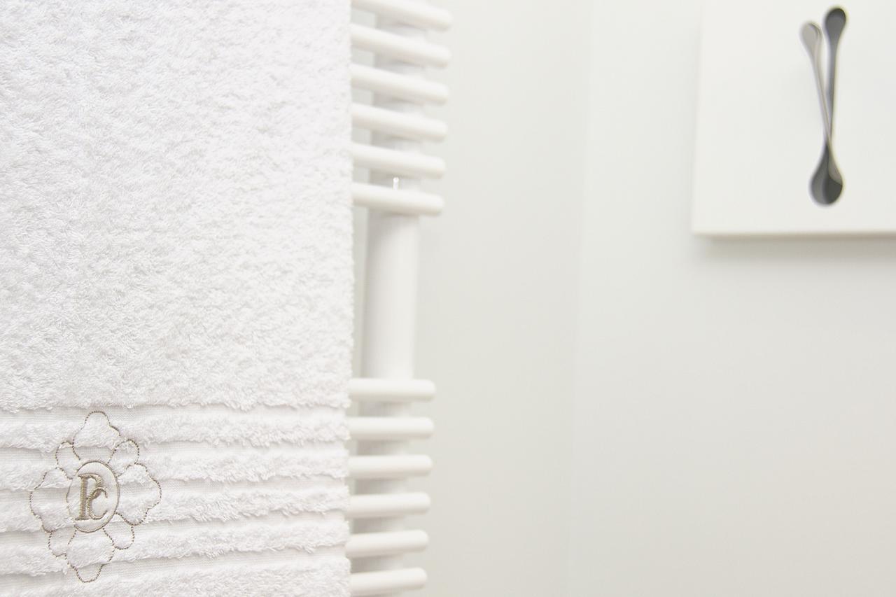 Single Room with Private External Bathroom